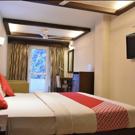 Metropolis Tourist Home Nowe Delhi Zewnętrze zdjęcie