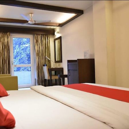 Metropolis Tourist Home Nowe Delhi Zewnętrze zdjęcie