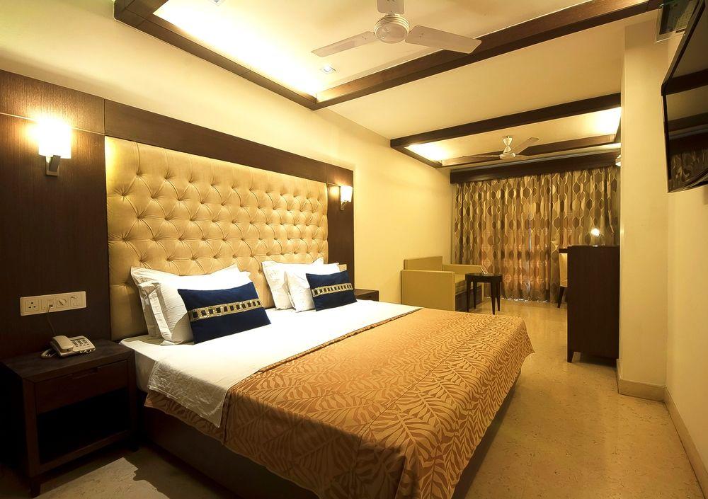 Metropolis Tourist Home Nowe Delhi Zewnętrze zdjęcie