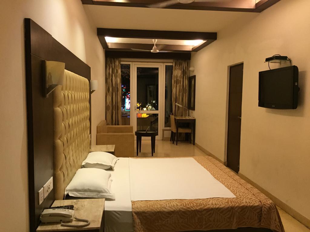 Metropolis Tourist Home Nowe Delhi Zewnętrze zdjęcie
