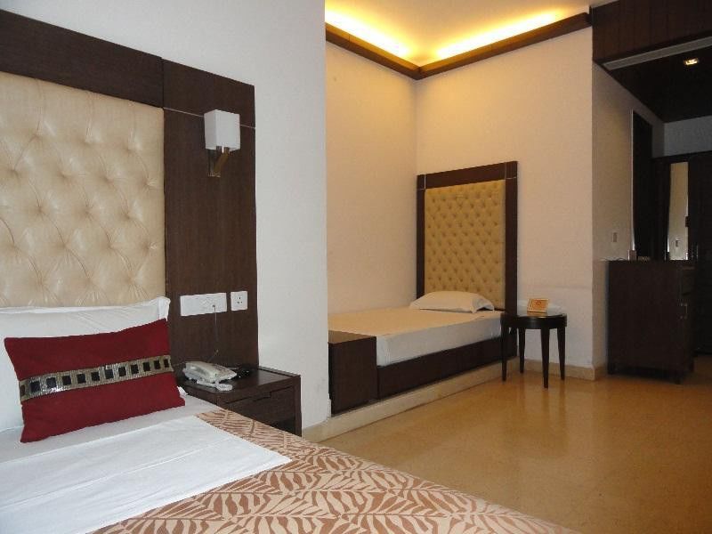 Metropolis Tourist Home Nowe Delhi Zewnętrze zdjęcie