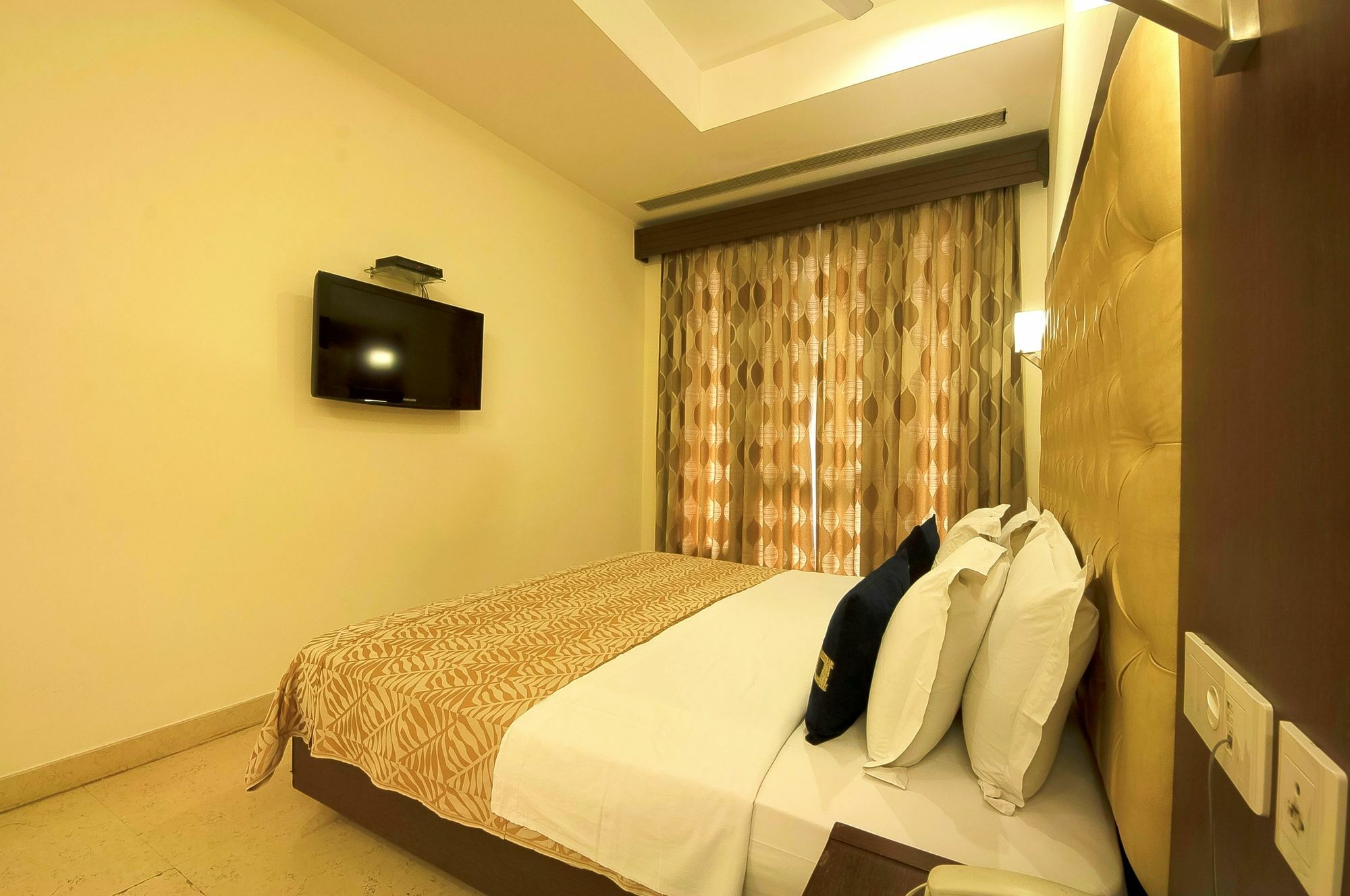 Metropolis Tourist Home Nowe Delhi Zewnętrze zdjęcie