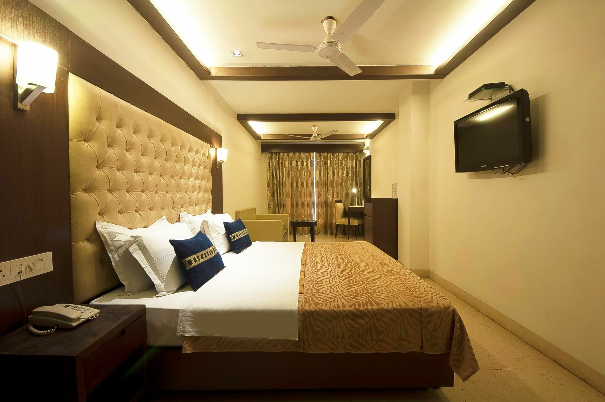 Metropolis Tourist Home Nowe Delhi Zewnętrze zdjęcie