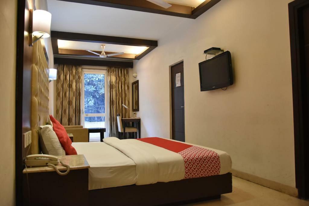 Metropolis Tourist Home Nowe Delhi Zewnętrze zdjęcie