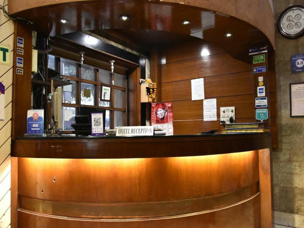 Metropolis Tourist Home Nowe Delhi Zewnętrze zdjęcie
