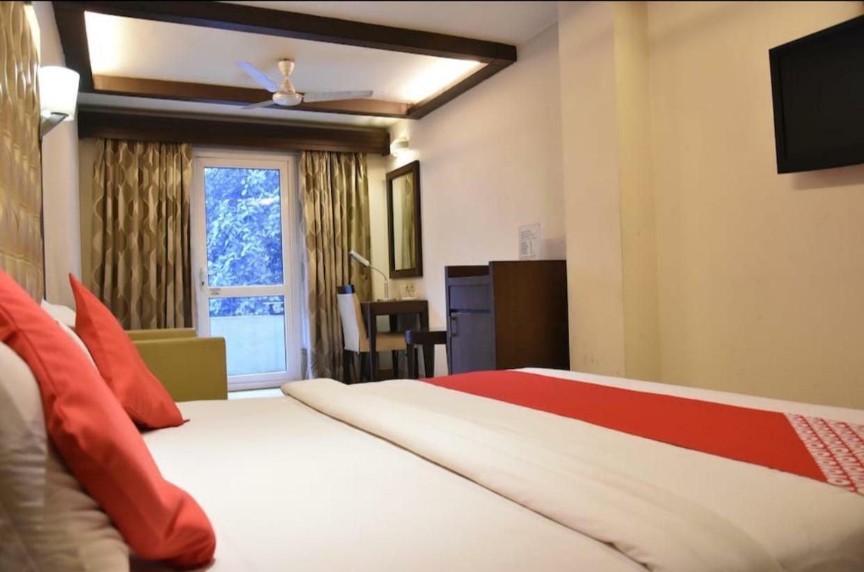 Metropolis Tourist Home Nowe Delhi Zewnętrze zdjęcie
