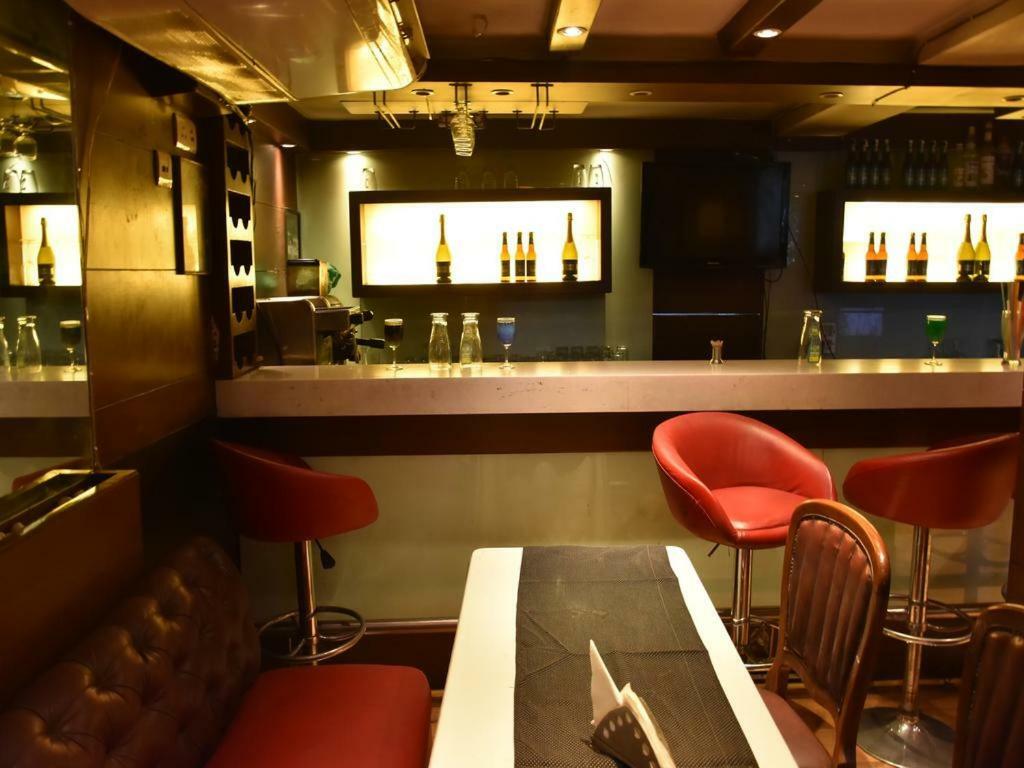 Metropolis Tourist Home Nowe Delhi Zewnętrze zdjęcie